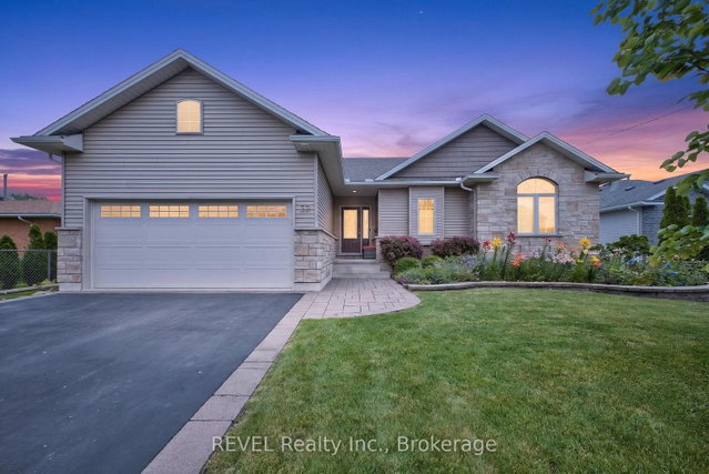 30 Drummond Crescent