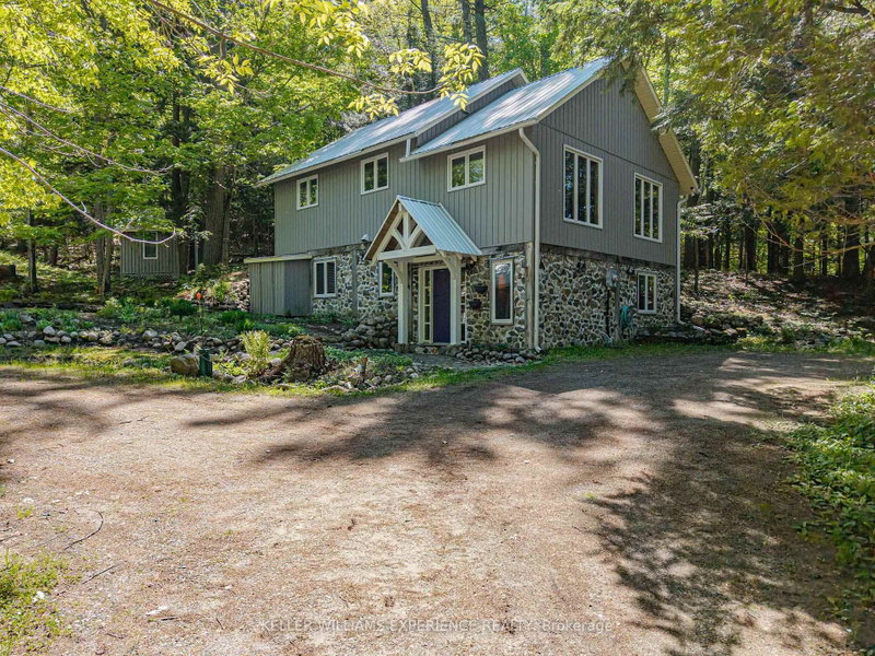 55 Mary Lake Crescent