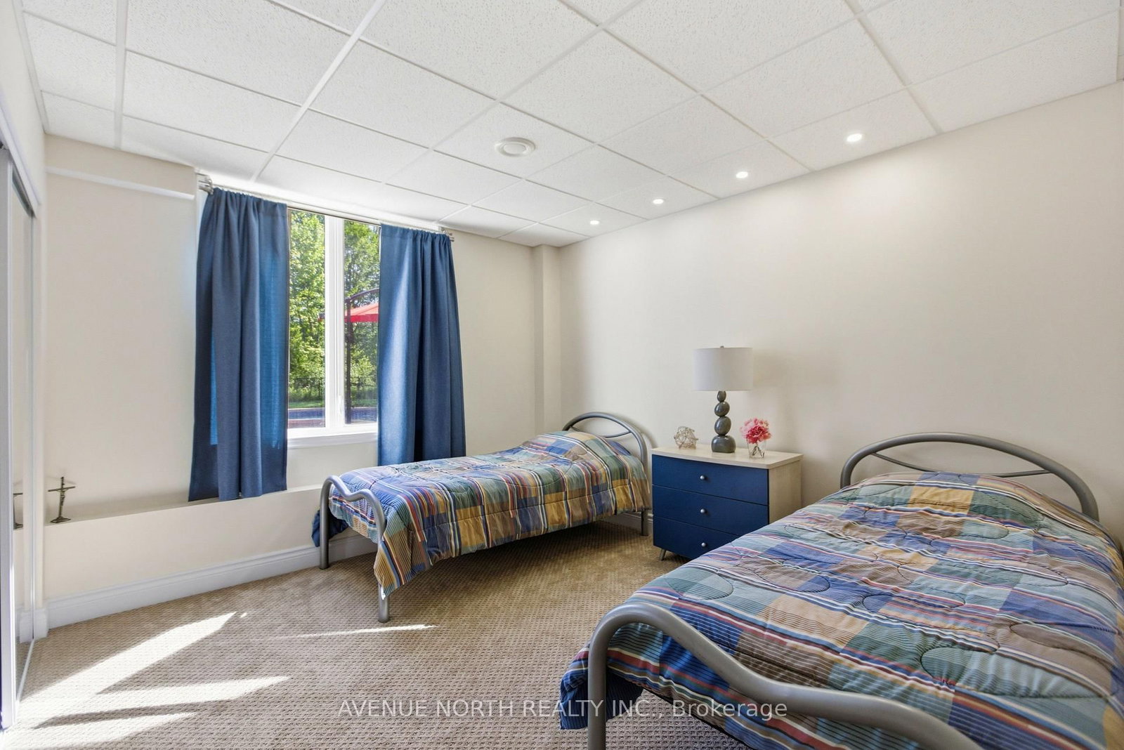 699 Ballycastle Crescent • Ottawa, ON photo 43