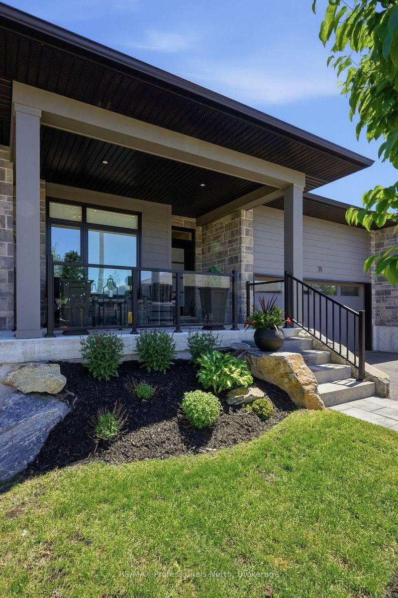 71 Jack St, Huntsville, Ontario