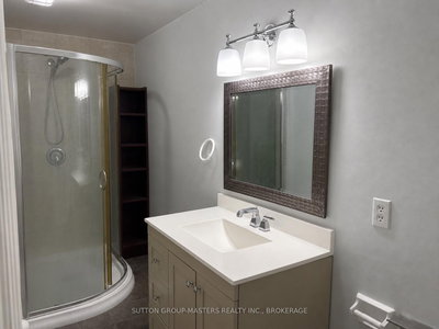 380 BARRIE Street — photo 6
