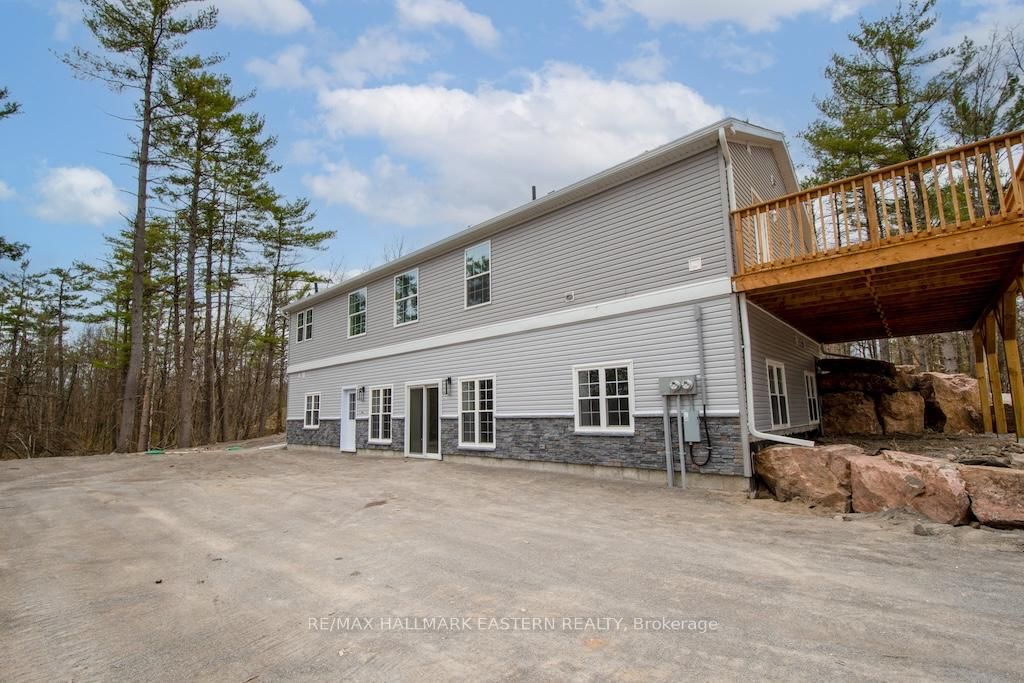1864 Lakehurst Road • Trent Lakes, ON photo 4