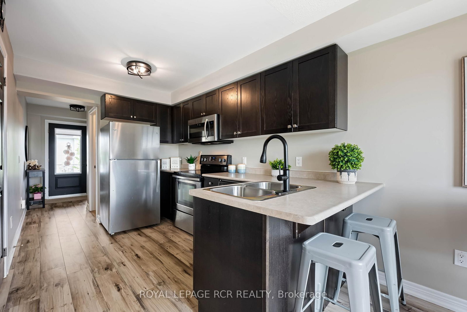 829 Cook Crescent • Shelburne, ON photo 6