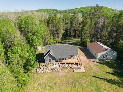387 BRENNAN'S Road • Joly, ON photo 8