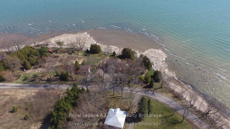 1806 Lakeshore Road