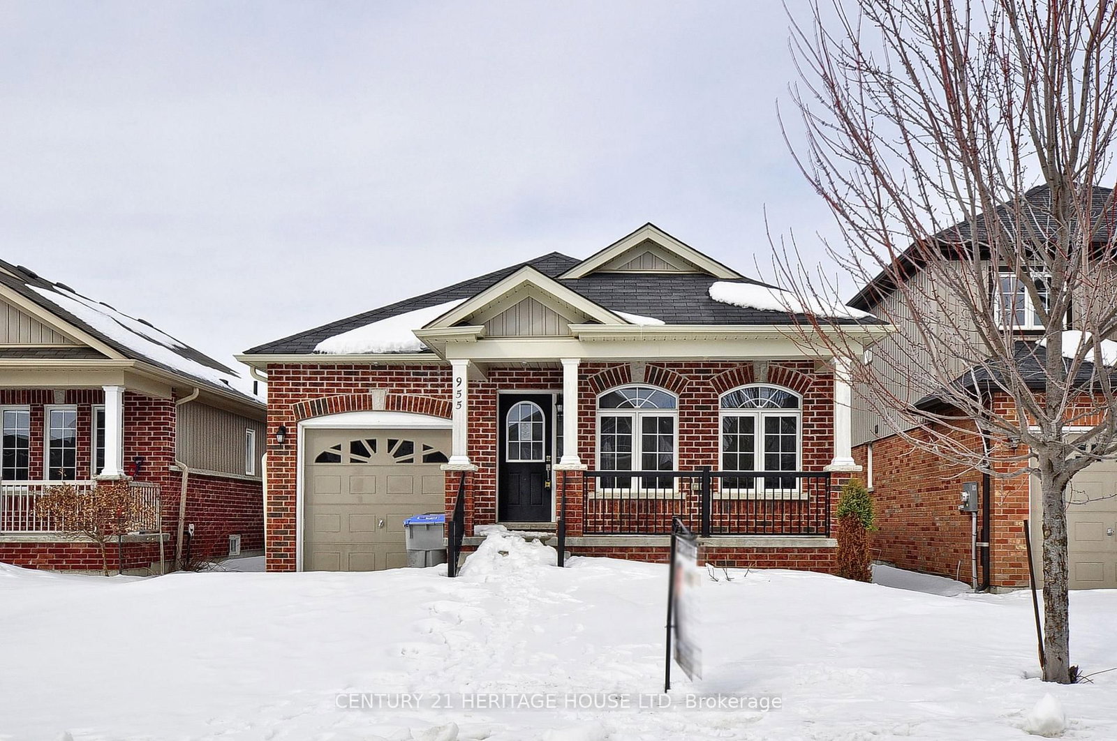 Detached House for sale at 955 Adams Avenue, North Perth, Ontario, N4W 0E6 - Listowel - MLS: X13427454