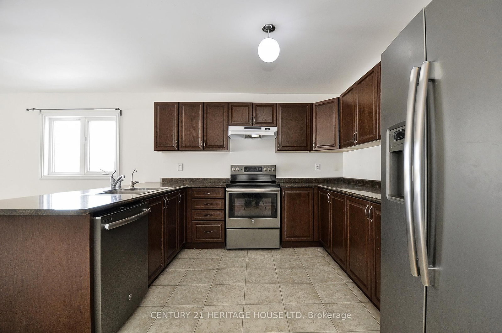 955 S Adams Avenue • North Perth, ON photo 8