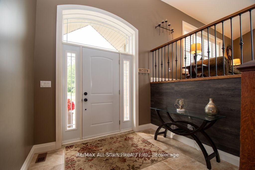 15 Rustlewood Avenue • Kawartha Lakes, ON photo 4