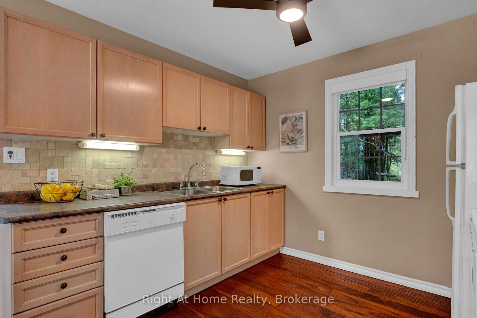 74 Talbot Road • Kawartha Lakes, ON photo 43