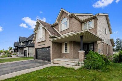 4 W Clairfields Drive • Guelph, ON photo 6