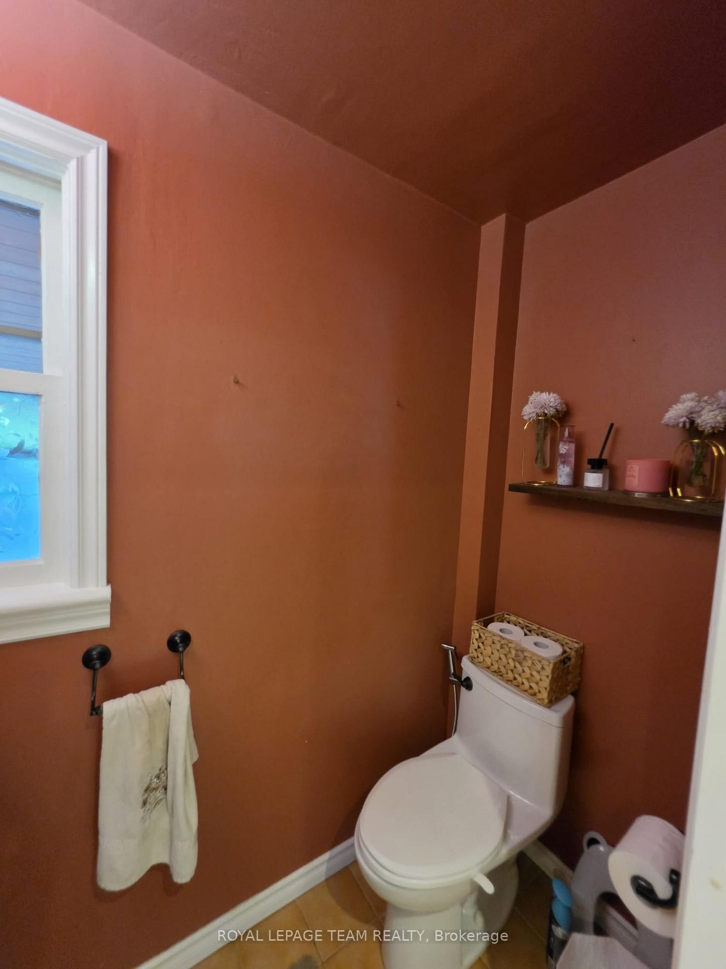 1247 Summerville Avenue • Ottawa, ON photo 13