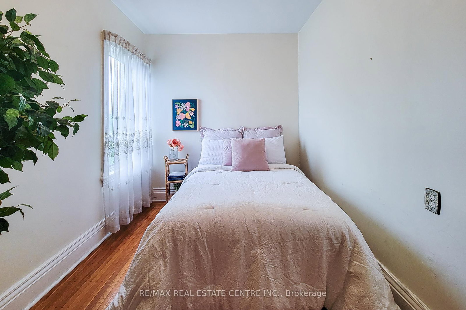 244 Hughson Street N • Hamilton, ON photo 21