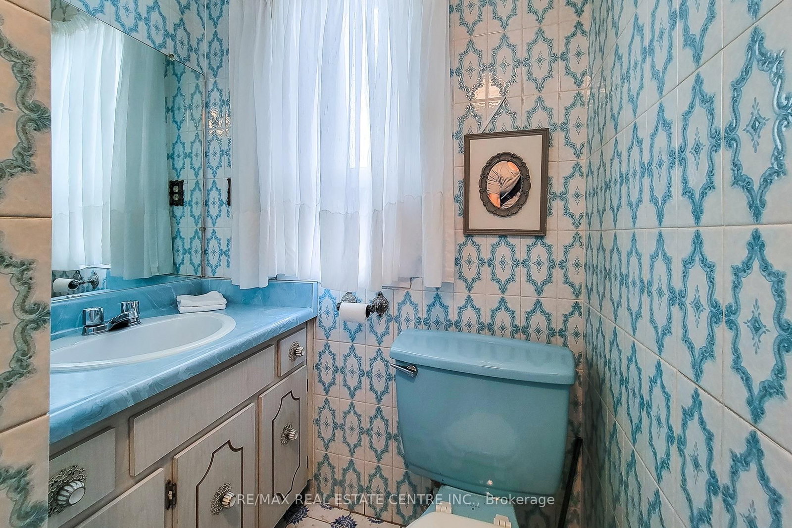 244 Hughson Street N • Hamilton, ON photo 22
