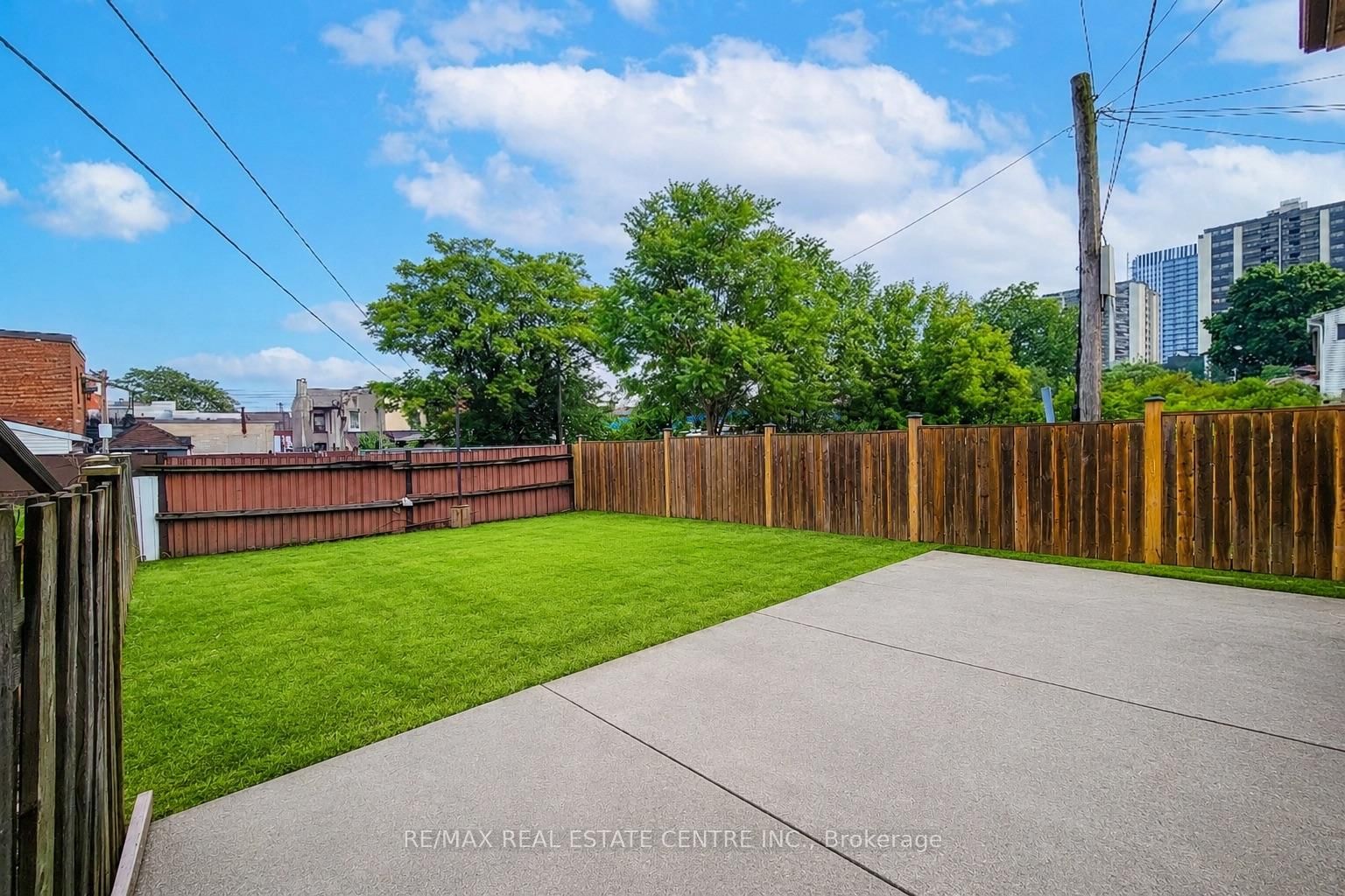244 Hughson Street N • Hamilton, ON photo 35