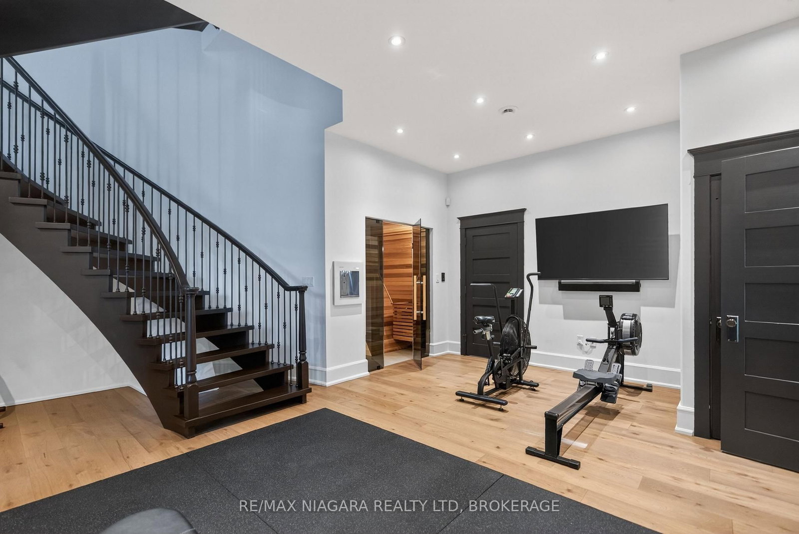 33 Canal Street • St. Catharines, ON photo 30