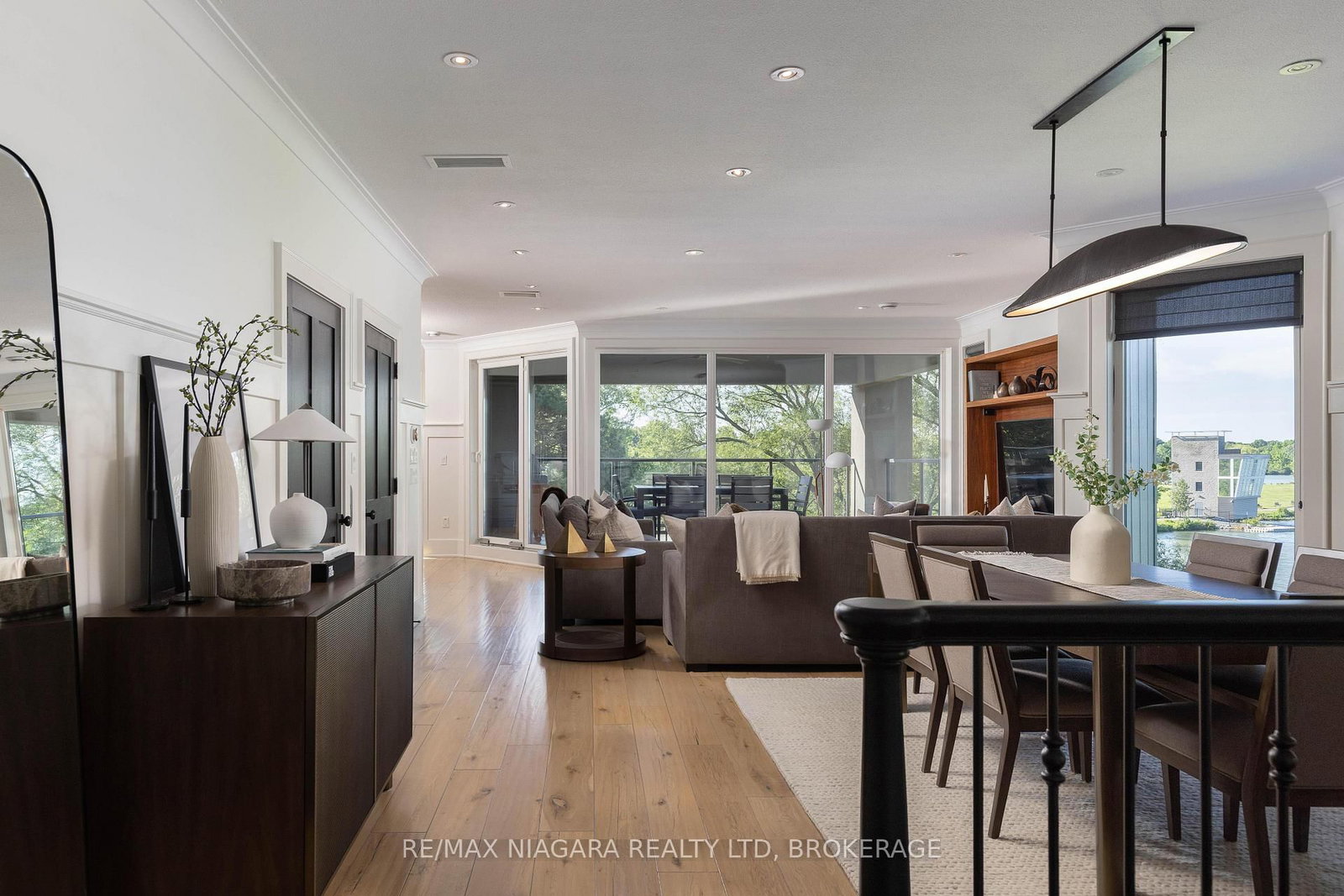 33 Canal Street • St. Catharines, ON photo 5