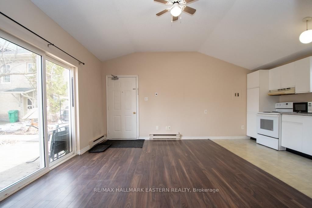 11 Argyle Street • Peterborough, ON photo 11