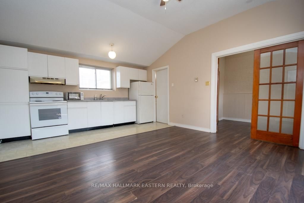11 Argyle Street • Peterborough, ON photo 13