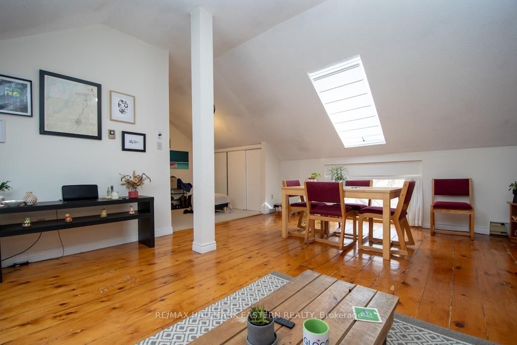 11 Argyle Street • Peterborough, ON photo 37