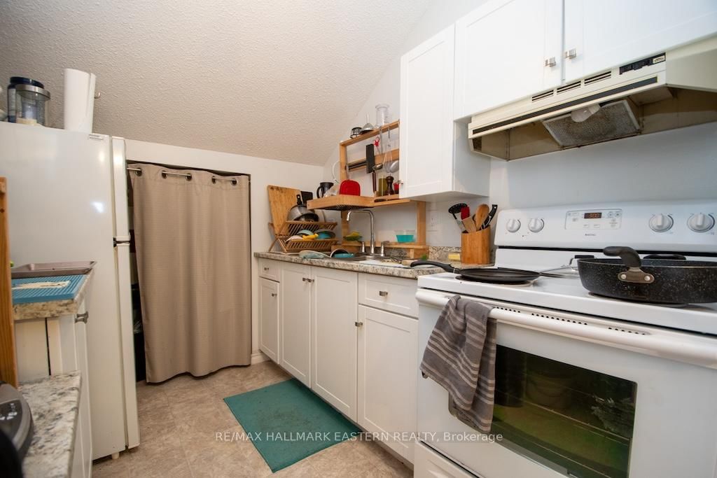 11 Argyle Street • Peterborough, ON photo 38