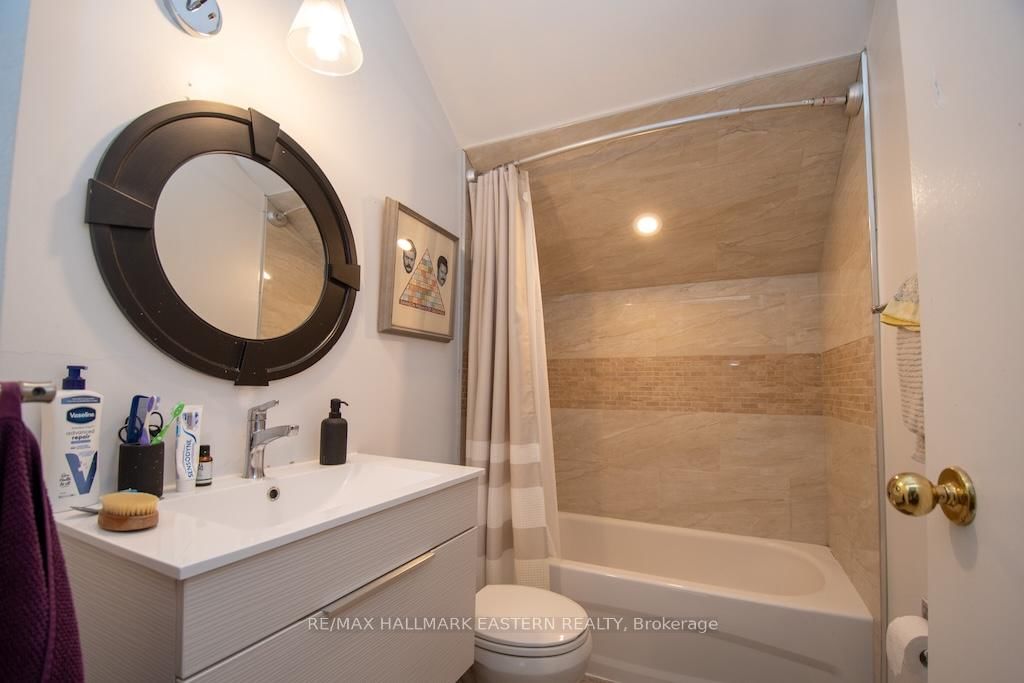11 Argyle Street • Peterborough, ON photo 40