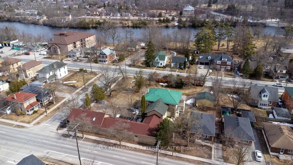 11 Argyle Street • Peterborough, ON photo 47