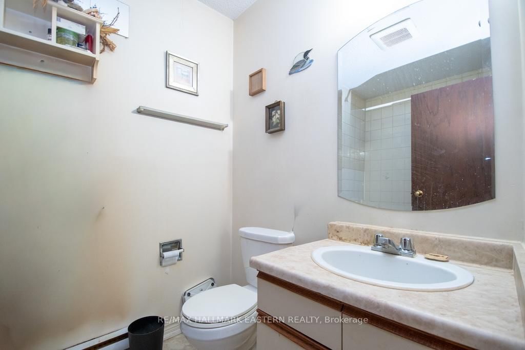 11 Argyle Street • Peterborough, ON photo 8