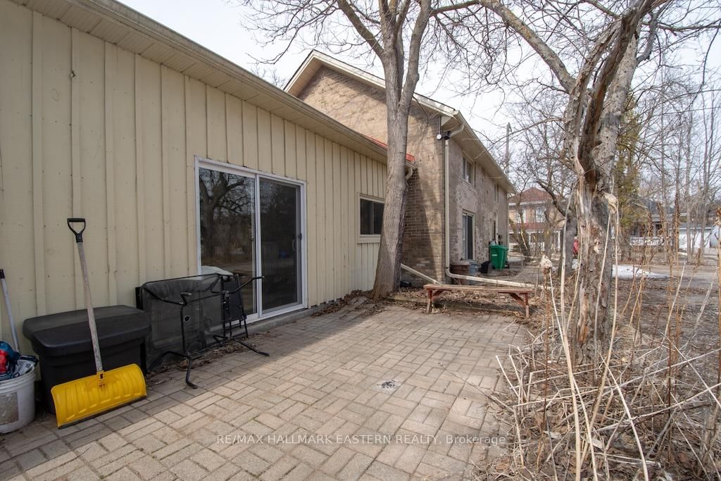 11 Argyle Street • Peterborough, ON photo 9
