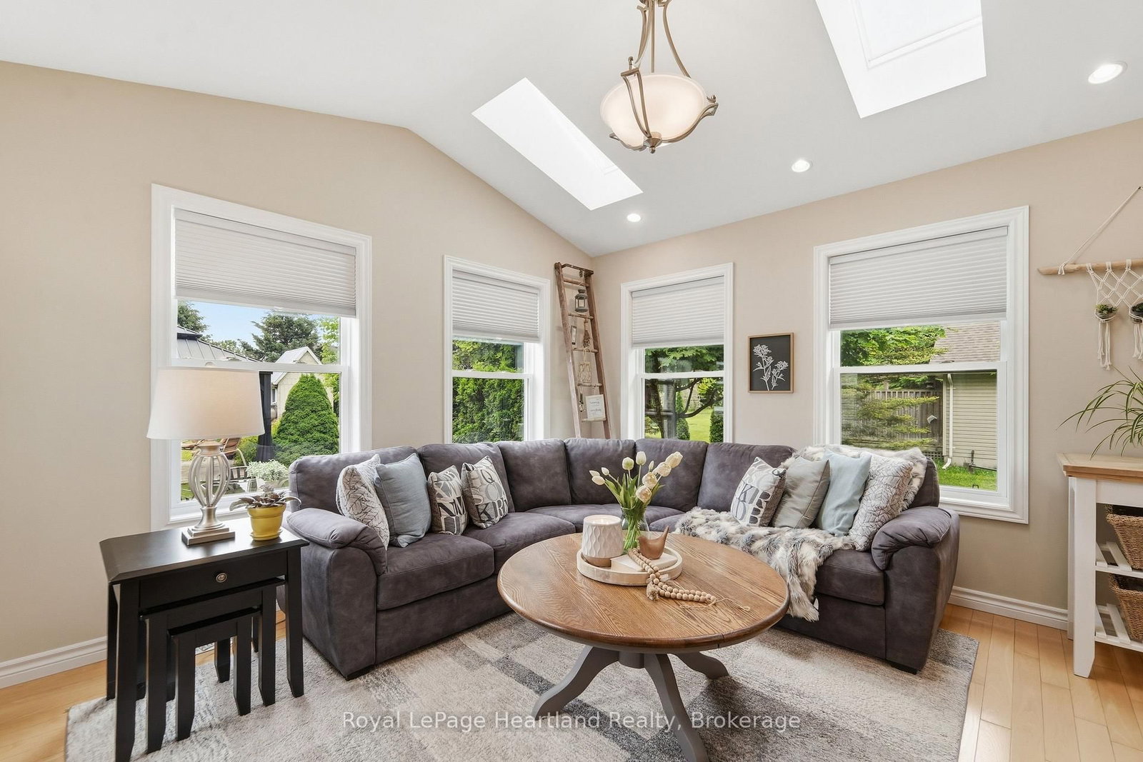 35095 Old River Road N • Bluewater, ON photo 11