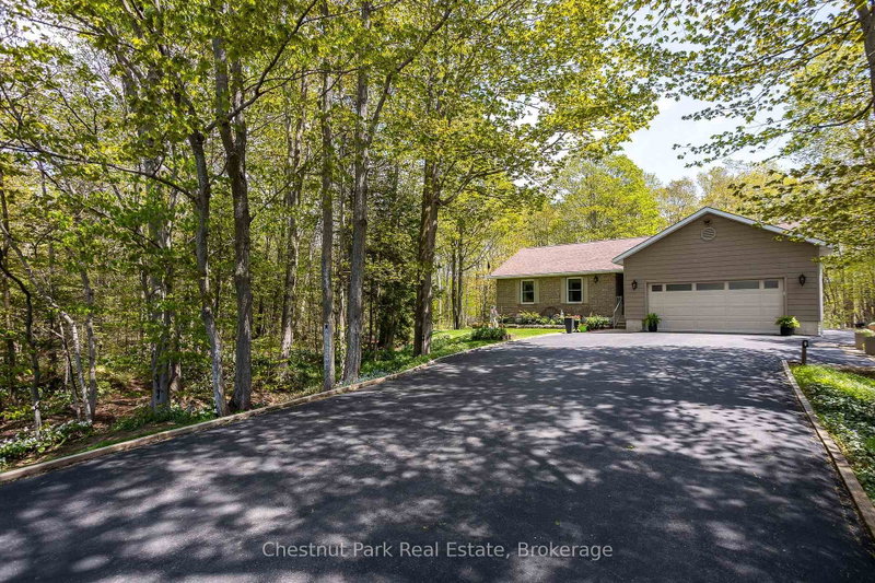 64 Maple Golf Crescent