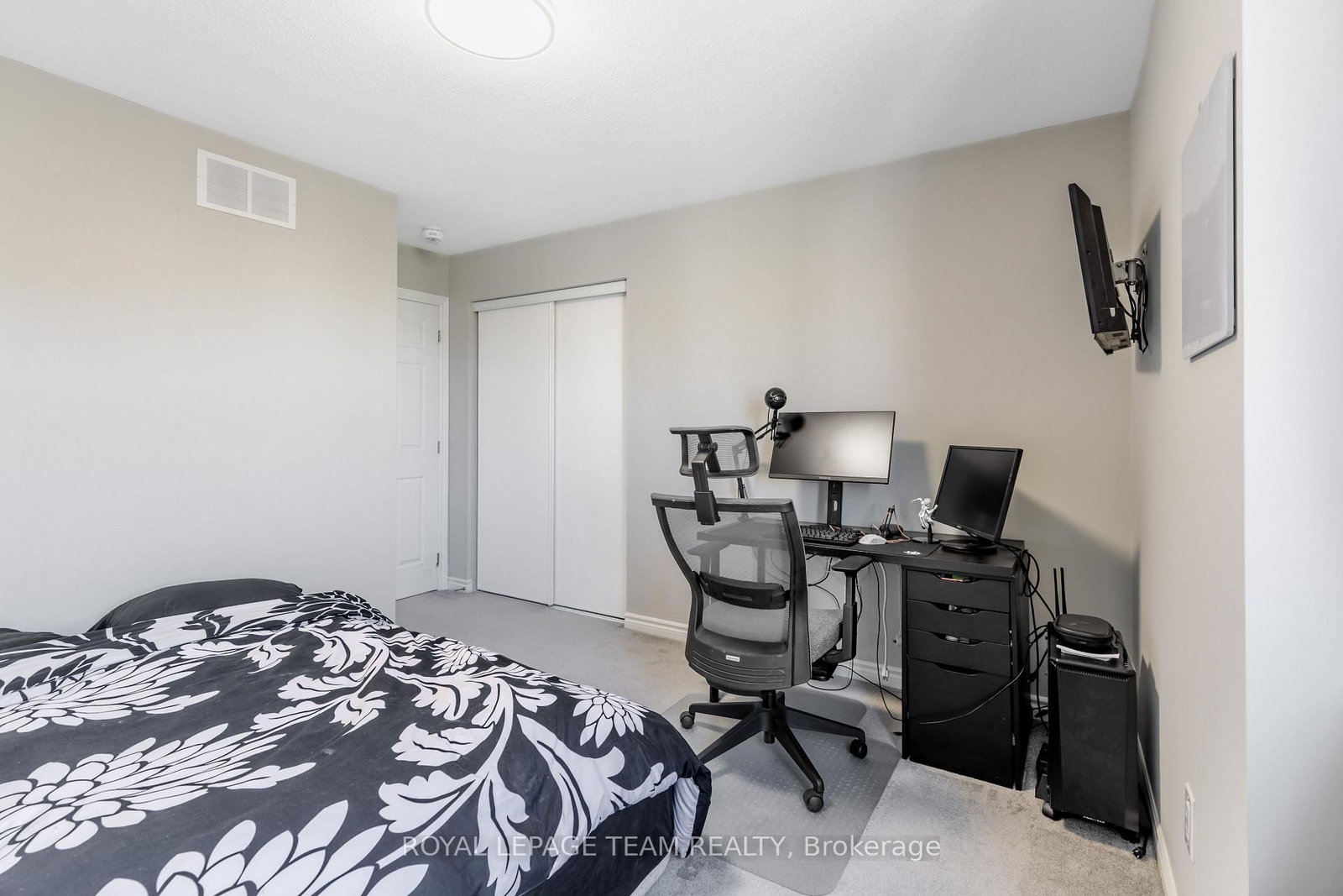 12 Oxalis Crescent • Ottawa, ON photo 35
