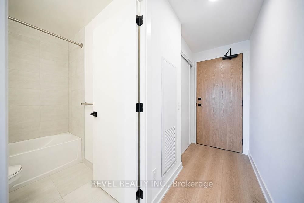 33 Erie Avenue, Unit 406