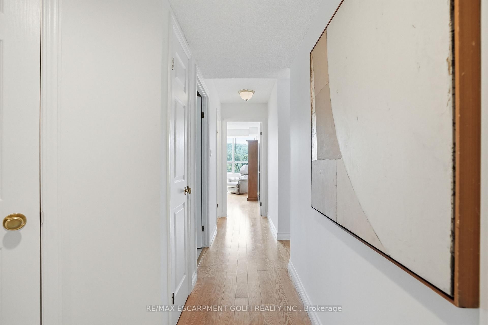 8 Village Green Boulevard, Unit 812