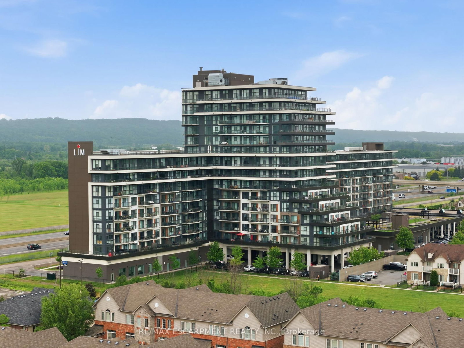 550 North Service Road • #1201 • Grimsby, ON photo 1