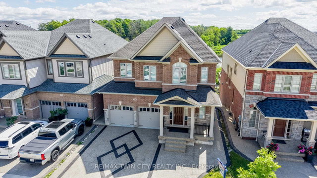 588 BECKVIEW Crescent