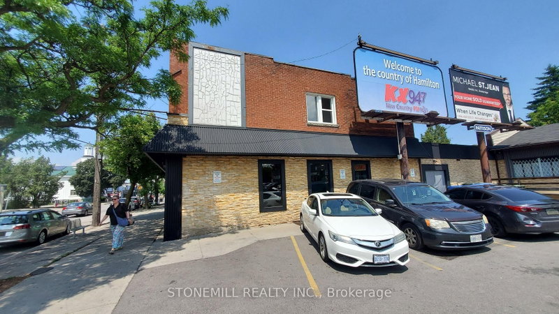 2 - 148 Ottawa Street N