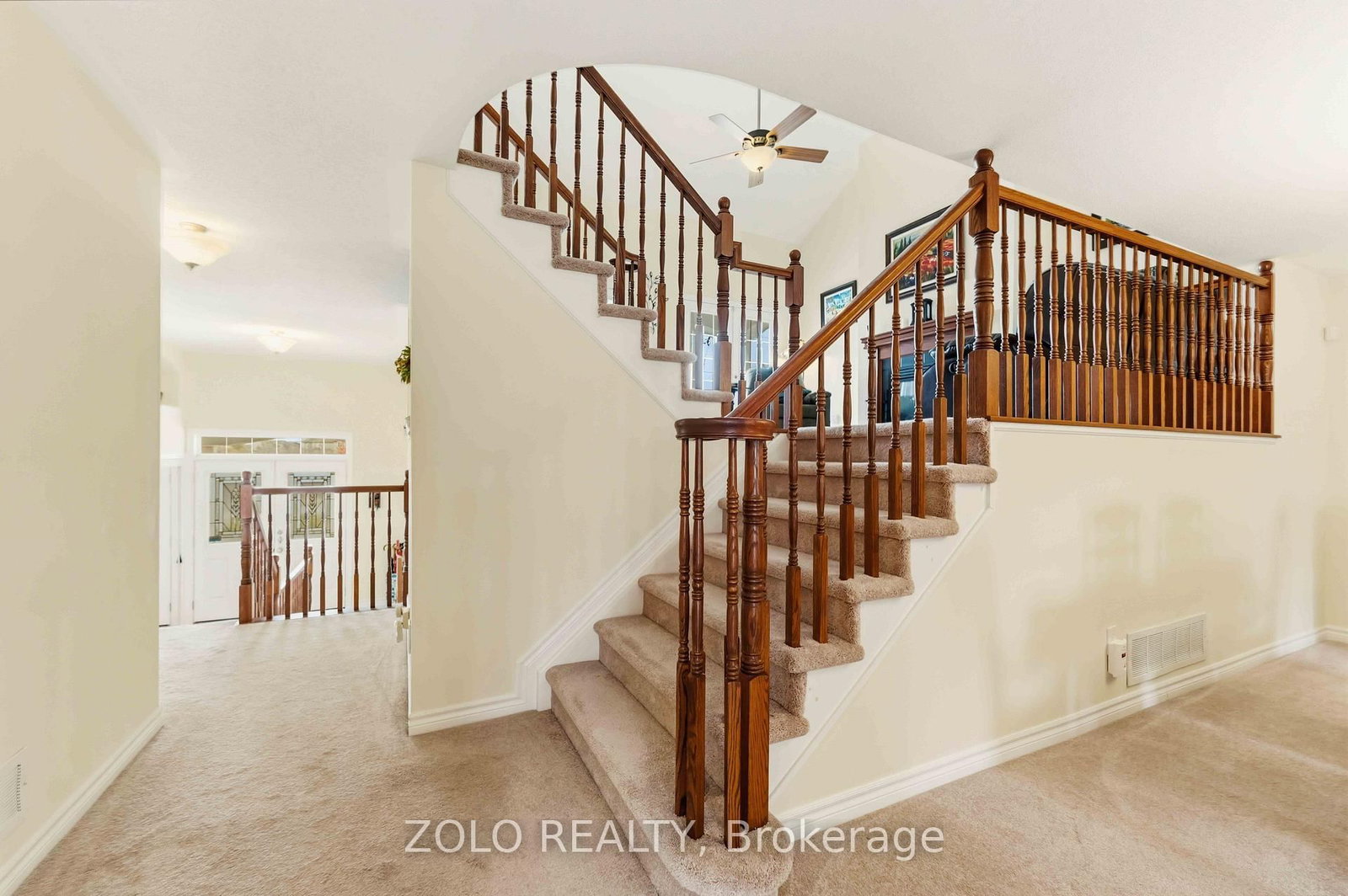 3566 Cambrian Road • Ottawa, ON photo 3