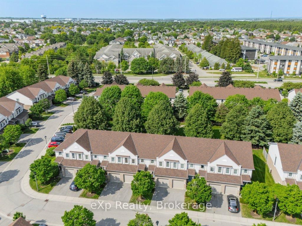35 Roehampton Crescent • Guelph, ON photo 39