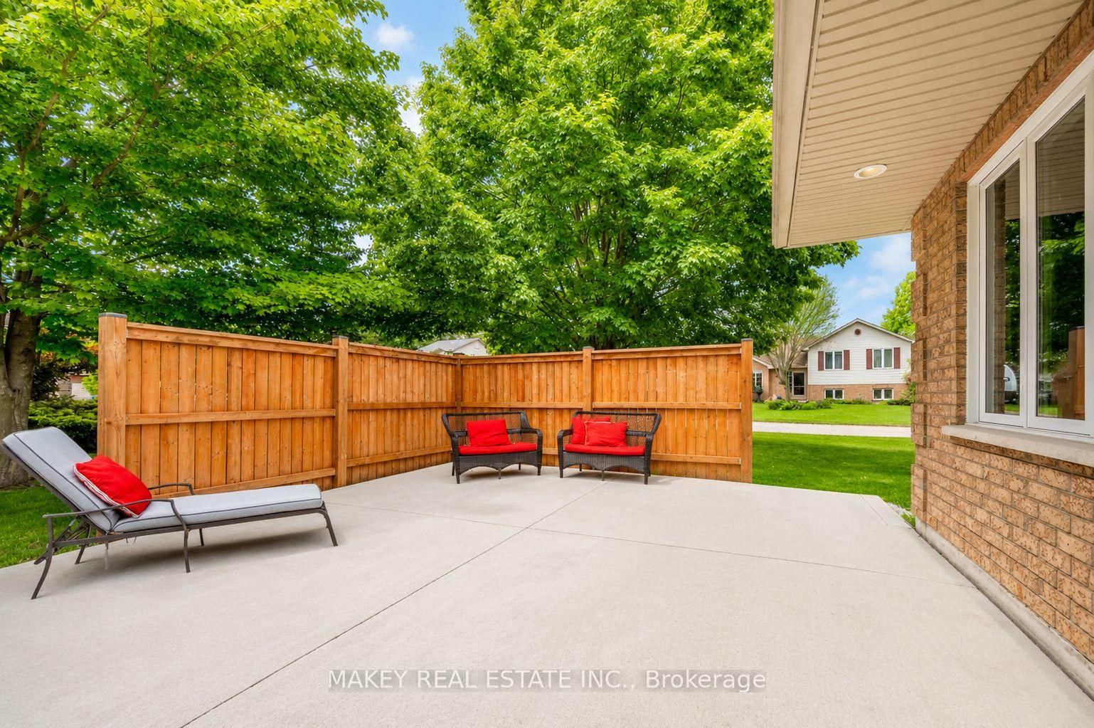 Listing Image 44