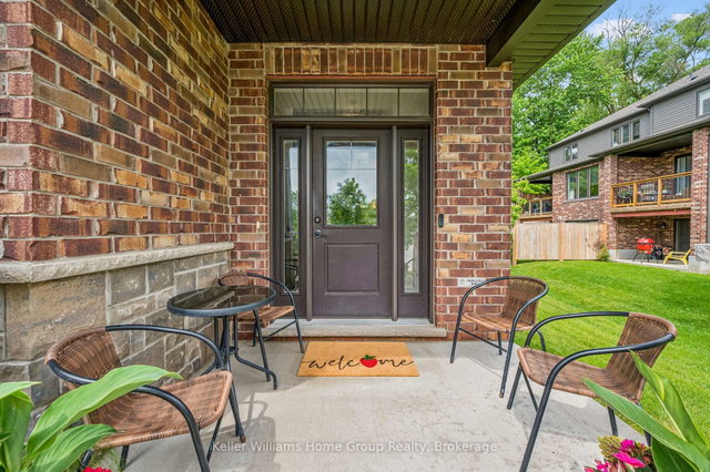 12 - 254 Gosling Gardens