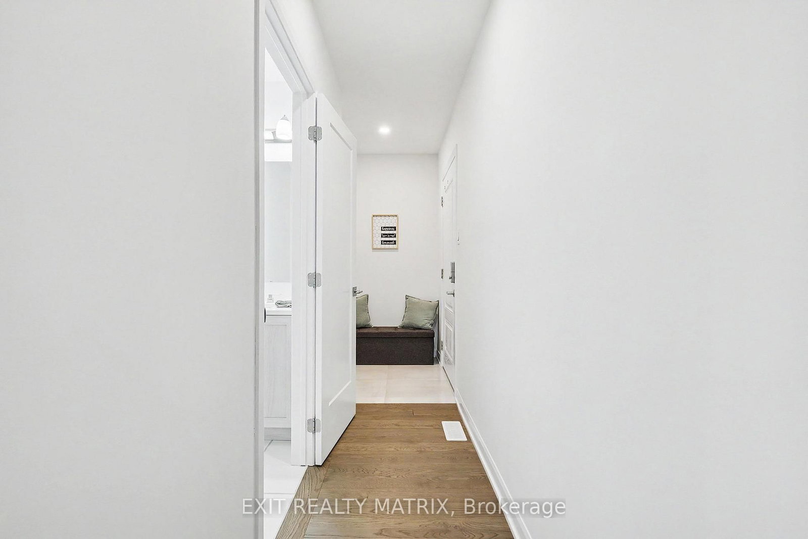 19 Fossa Terrace • Ottawa, ON photo 32