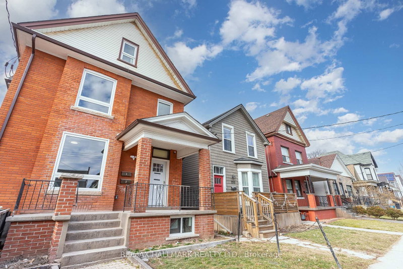 MAIN - 291 Emerald Street N