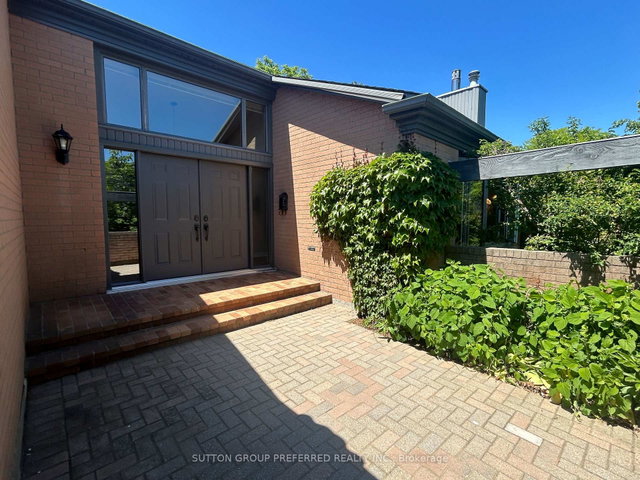 51 - 50 Fiddlers Green Road
