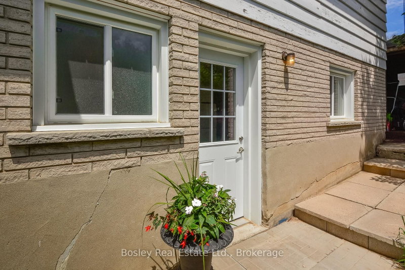 5 Algoma Drive