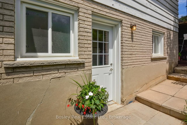 5 Algoma Drive