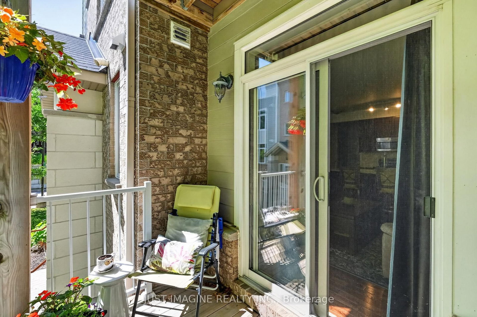 302 Everest Private • #D • Ottawa, ON photo 37