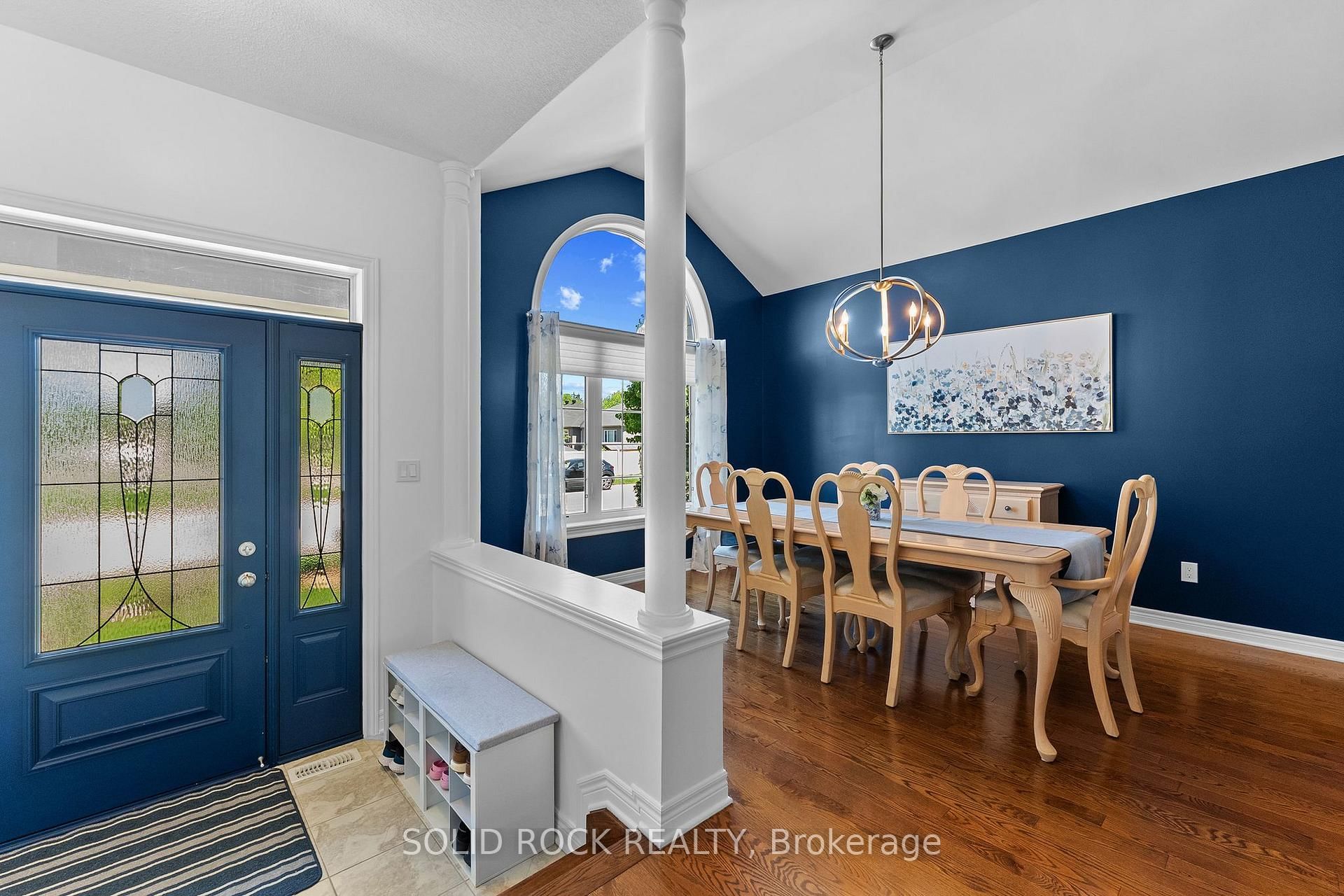 37 Dulmage Crescent