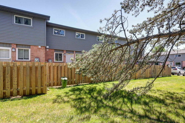 41 - 1443 Huron Street