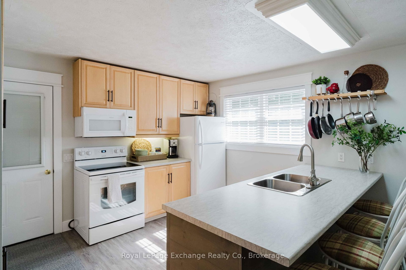 719 York Avenue N • South Bruce Peninsula, ON photo 28