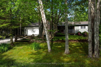 719 York Avenue N • South Bruce Peninsula, ON photo 3